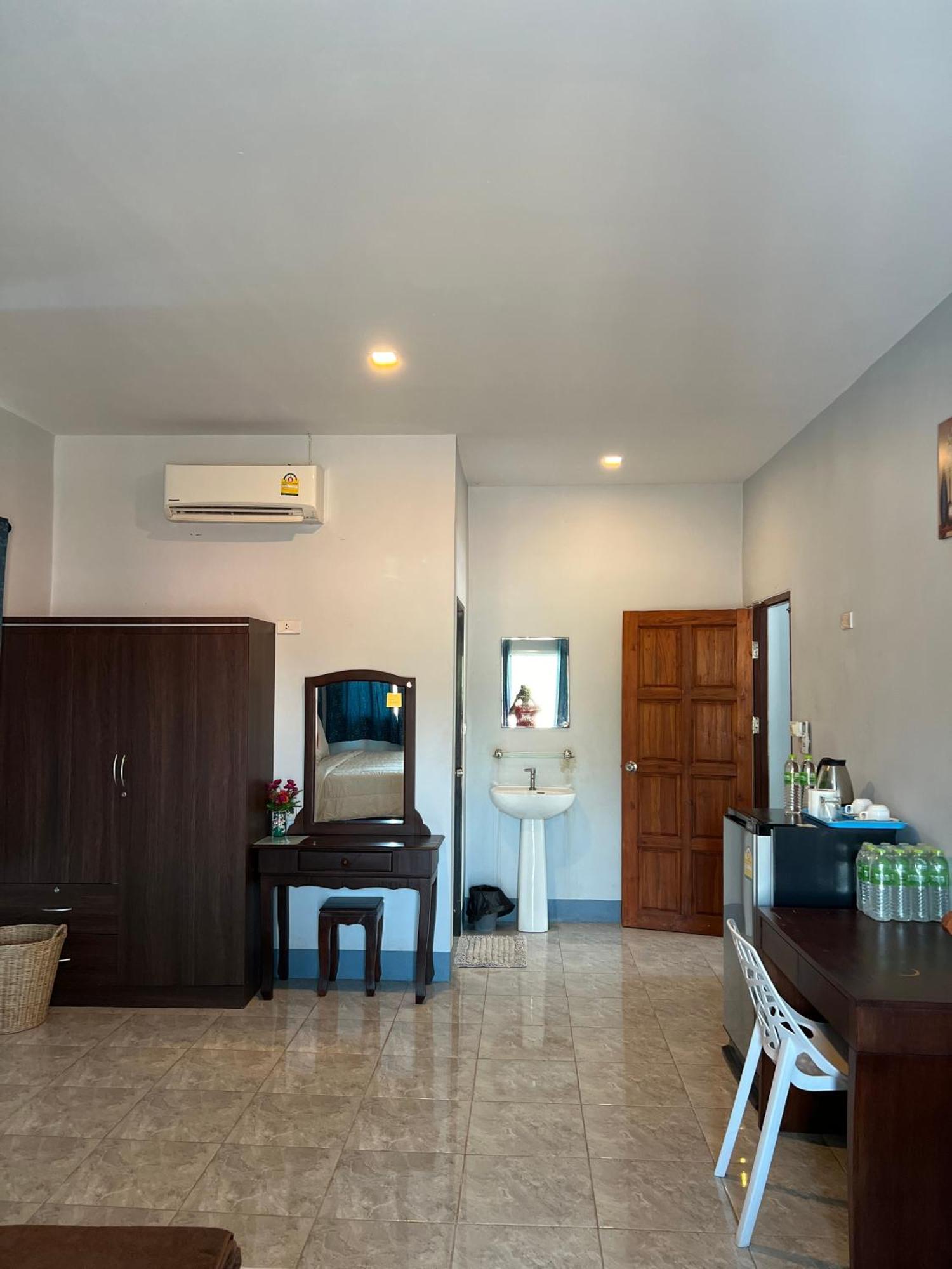 Nare Guest House เกาะลันตา ภายนอก รูปภาพ