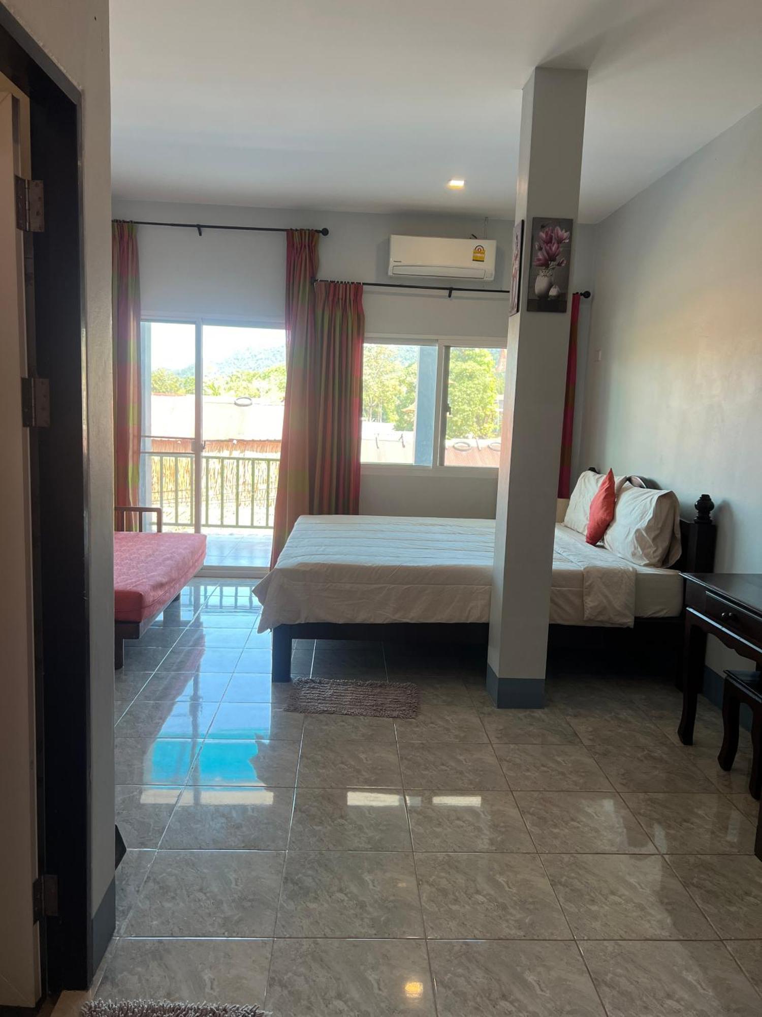 Nare Guest House เกาะลันตา ภายนอก รูปภาพ